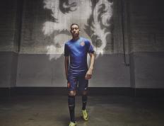 切尔西前途光明！，穆古鲁扎新星战术调整表现突出气势如虹延续